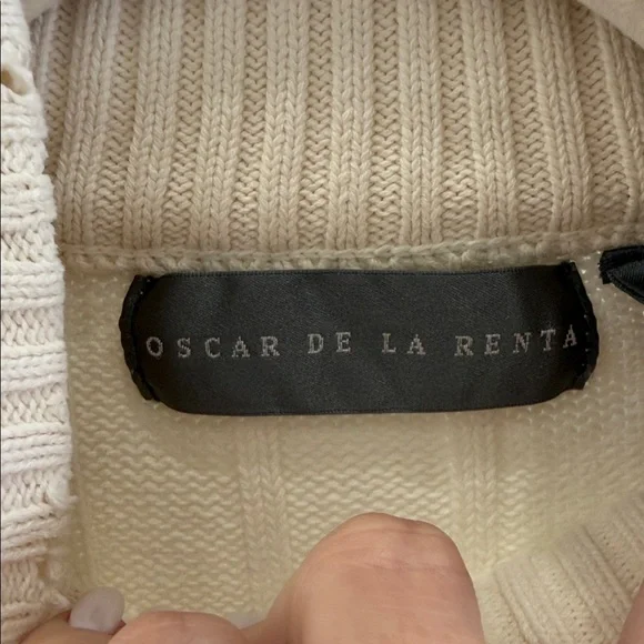 Oscar de la Renta Ivory Turtleneck Sweater - Picture 2 of 4